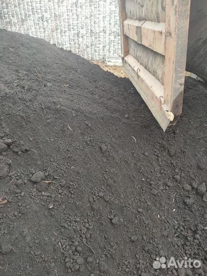 Плодородный грунт чернозем