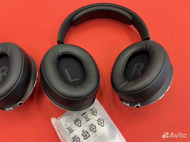 Наушники Mercedes Benz ANC