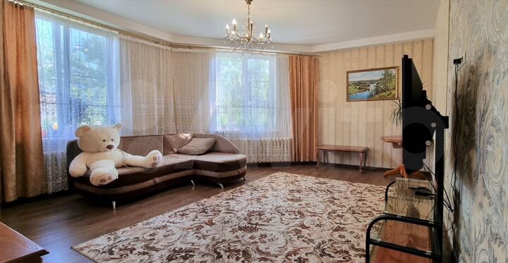 3-к. квартира, 92 м², 2/3 эт.