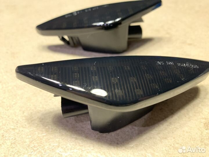 LED поворотники BMW динамические (F25 E70 E71)