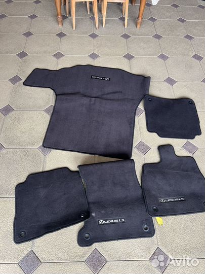 Ковры в салон автомобиля, полики