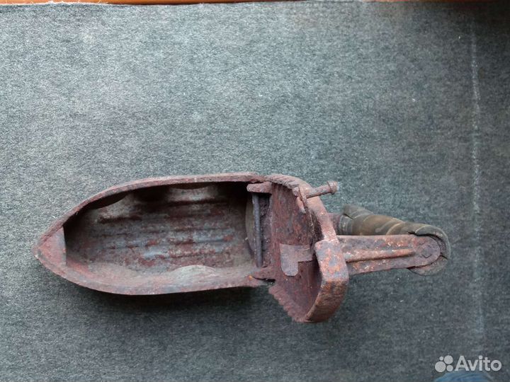 Старый утюг Угольный Касли