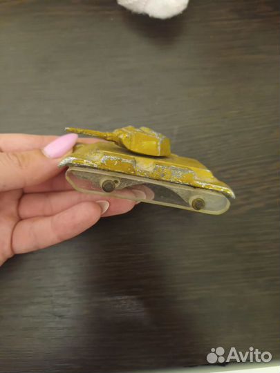 Игрушка танк СССР