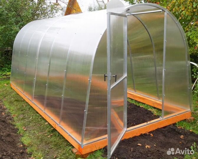 Теплица из поликарбоната