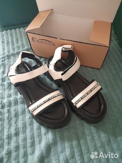 Босоножки женские