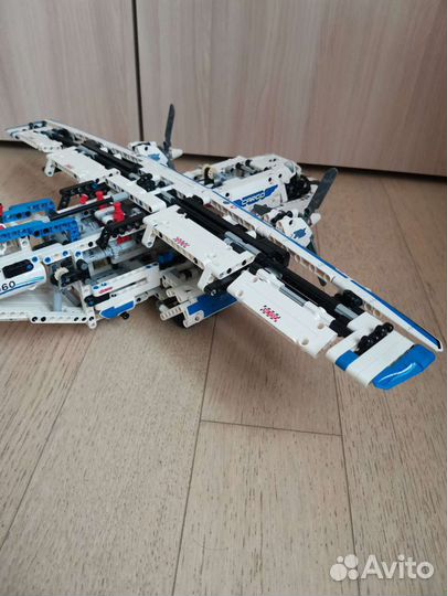 Lego Technic 42025