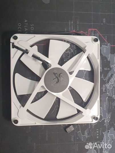 Кулер для корпуса 140 CoolerMaster белый