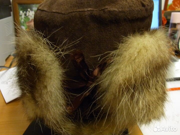 Шапка ушанка из меха енота и замши р 57-58