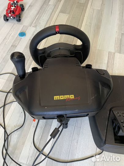 Руль logitech momo racing