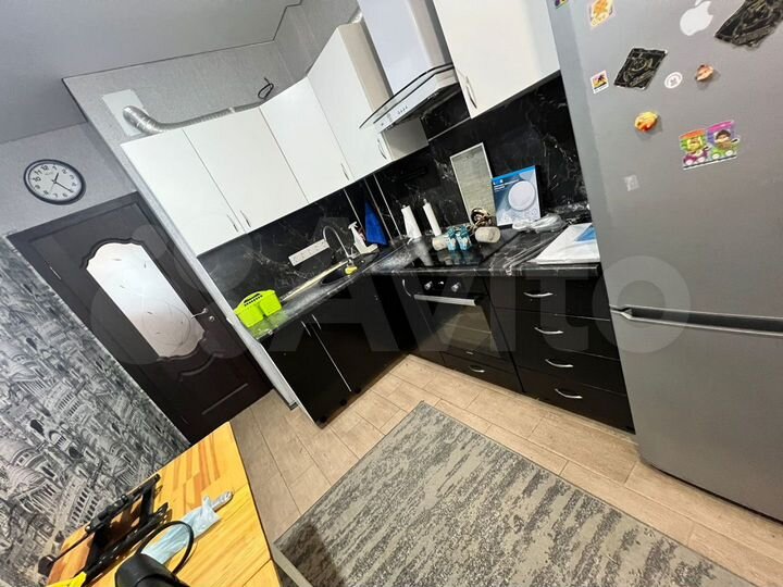 1-к. квартира, 42 м², 13/18 эт.