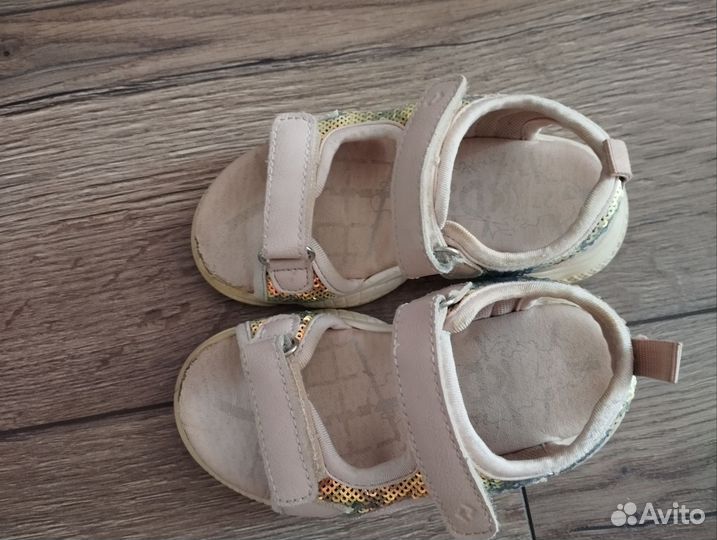 Босоножки для девочки 27