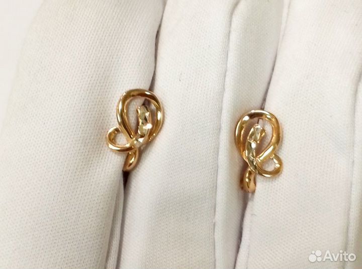 Золотые серьги