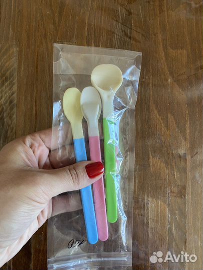 Бутылочка, ложка для кормления