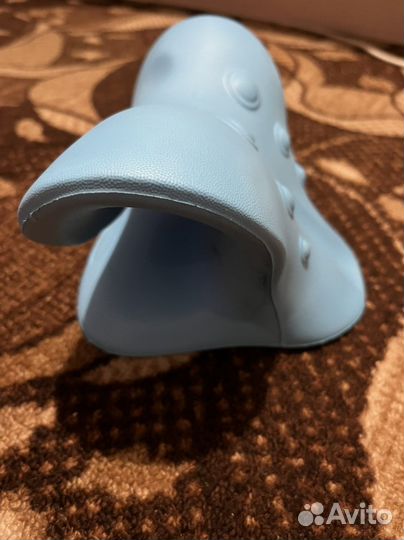 Массажная подушка для шеи