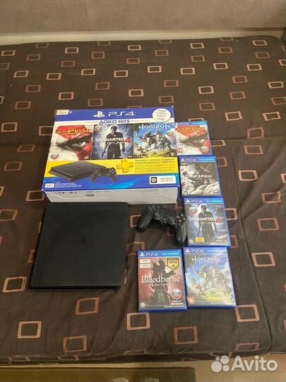 Продам PlayStation 4