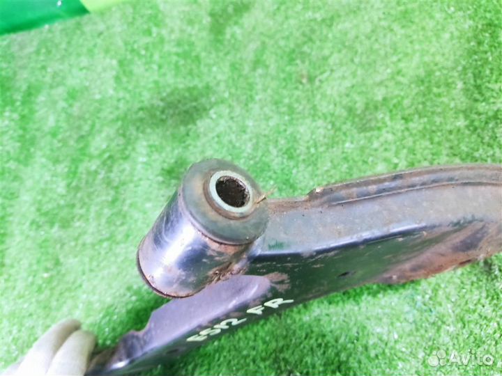 Рычаг передний правый нижний Chrysler PT Cruiser