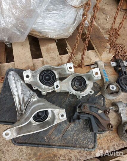 Подушки двигателя Хонда cr v 3