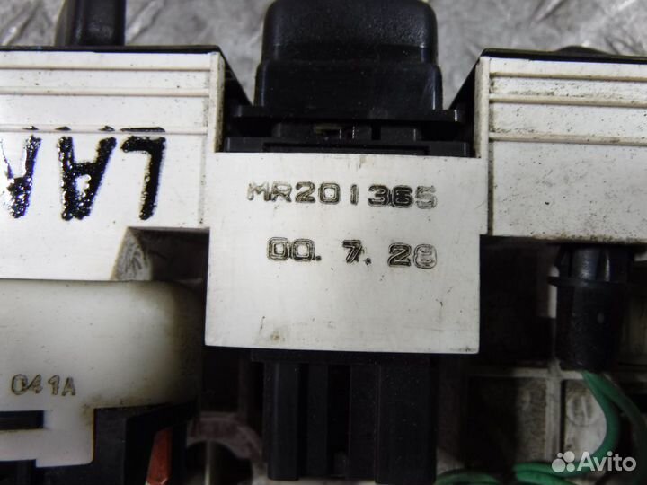 Блок управления отопителем Mitsubishi Lancer CK