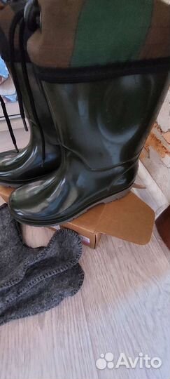 Резиновые сапоги