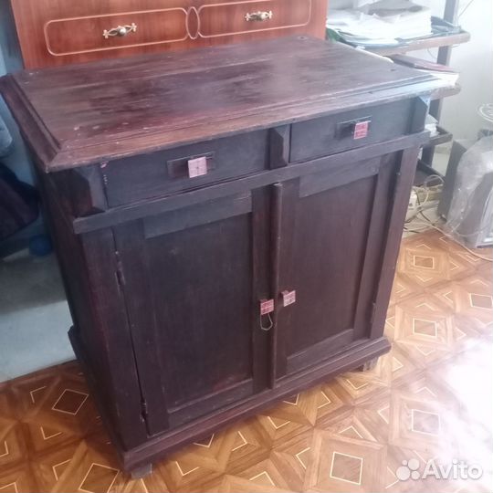 Тумбочка старинная