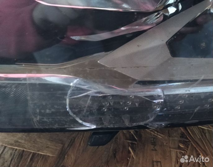 Фара volkswagen tiguan левая