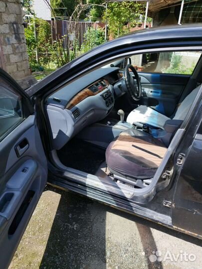 Mitsubishi Lancer, 2002