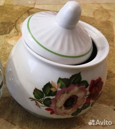 Сахарницы, селёдочницы, поильник (СССР)