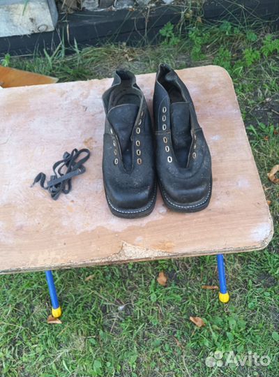 Лыжные ботинки СССР