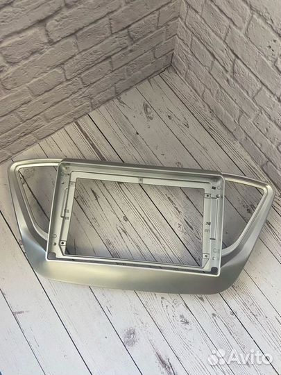 Переходная рамка под магнитолу Solaris 17+ 22-784