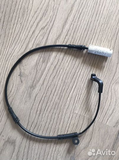 Датчик износа тормозных колодок перед BMW 5 E60