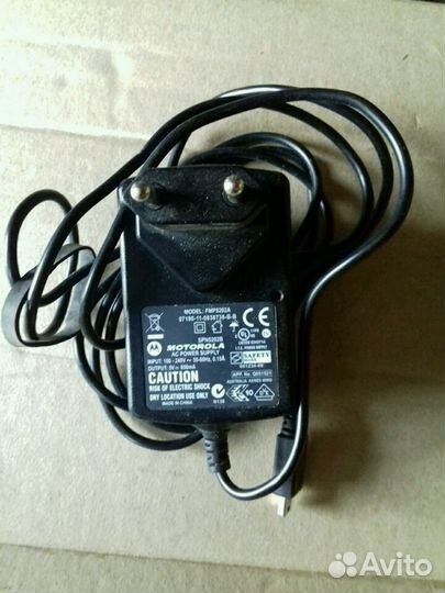 Зарядки для телефонов моторола
