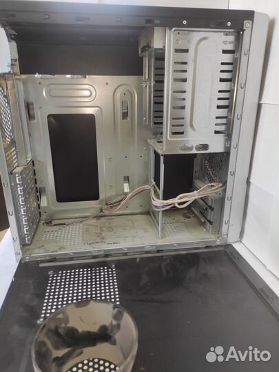 Корпус ATX для компьютера