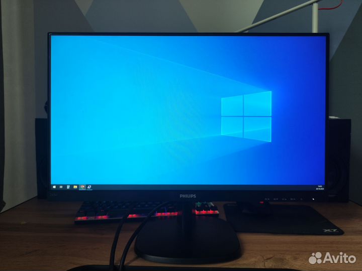 Монитор Philips 24 дюйма