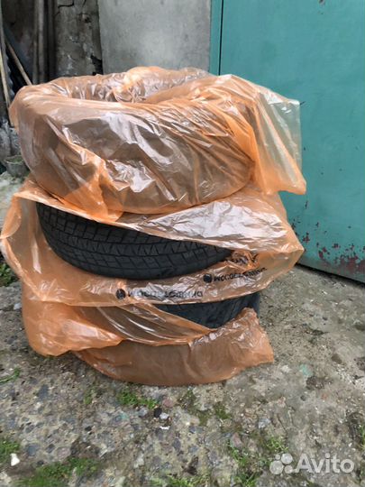 Bridgestone Blizzak DM-V1 235/60 R18 107R
