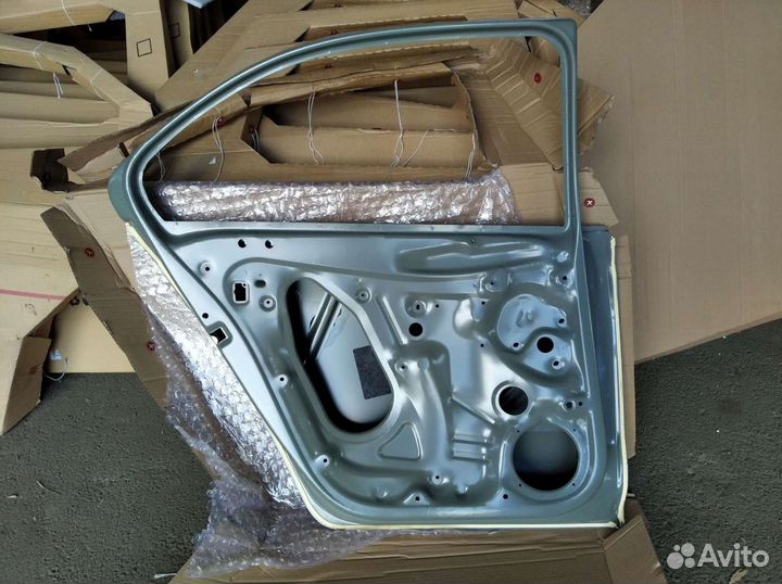 Дверь задняя левая Skoda Rapid 1 / Polo 6