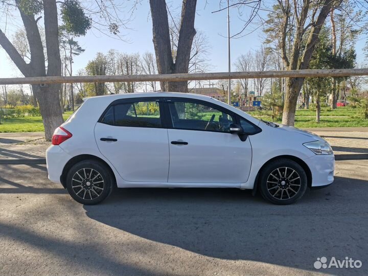 Toyota Auris 1.6 МТ, 2011, 181 000 км