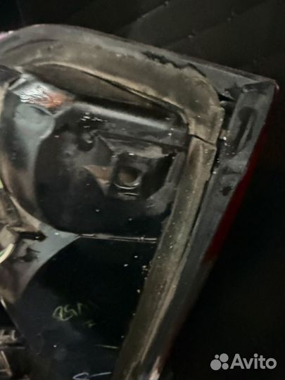 Фонарь задний правый land cruiser 100