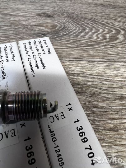 Свечи зажигания Ford, 1 369 704