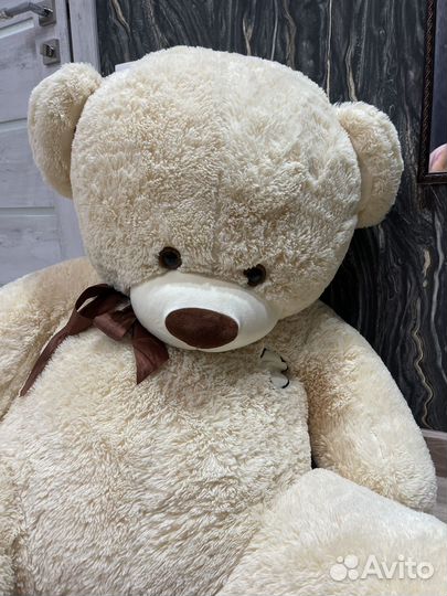 Плюшевый медведь