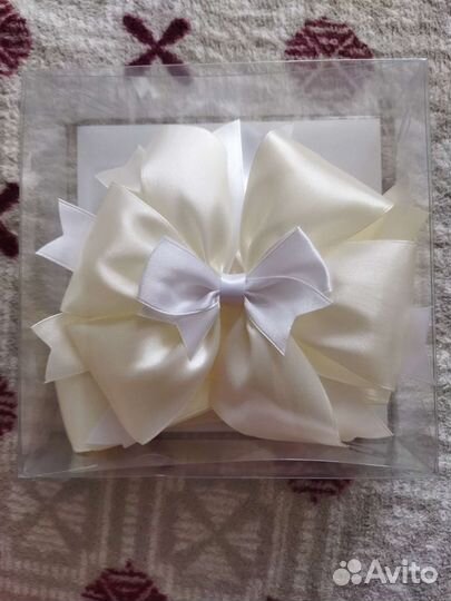 Бант атласный на выписку