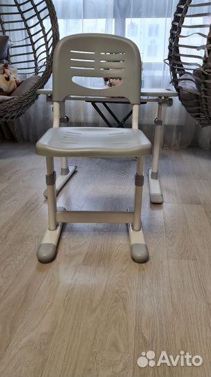 Растущая парта и стул бу