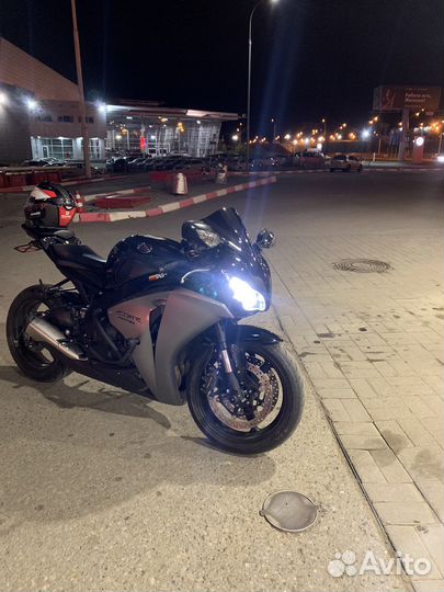 Продам Honda cbr1000rr
