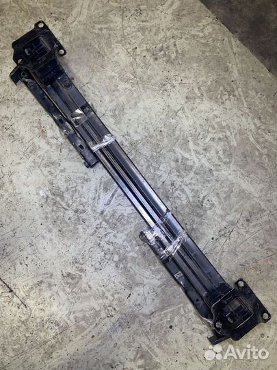 Усилитель бампера передний Peugeot 207 WC в сборе