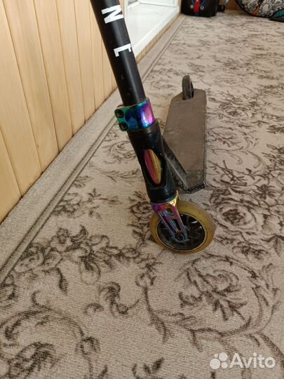 Кастомный трюковой самокат