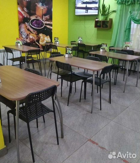 Столы и стулья для кафе новые, табуретки