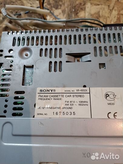 Кассетная автомагнитола sony