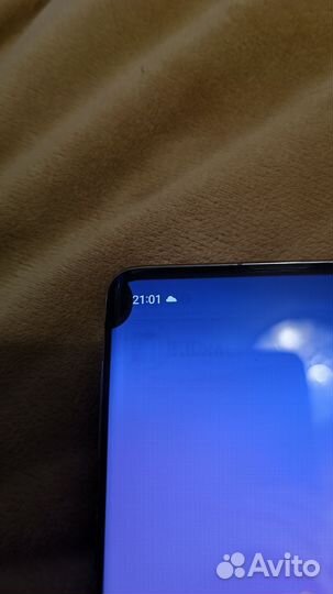 Samsung Galaxy S10, 8/128 ГБ