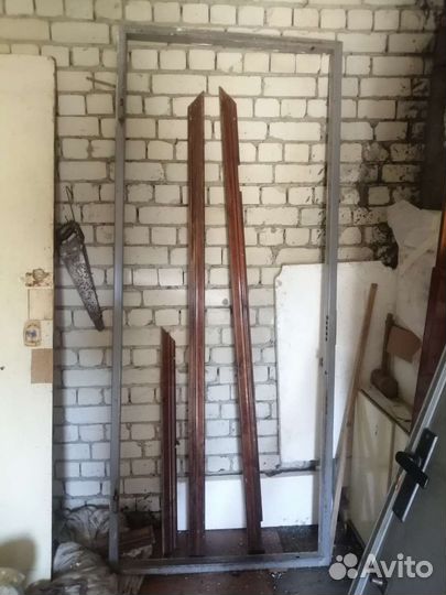 Дверь входная металлическая