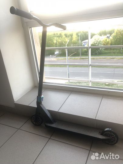 Трюковой самокат saga