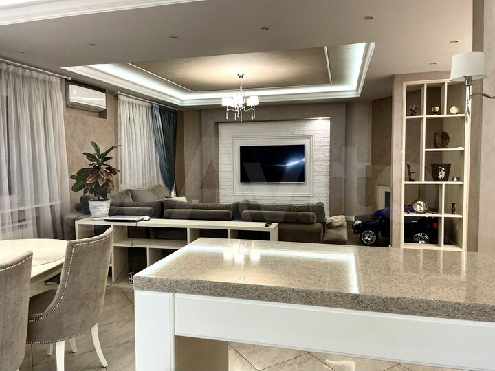 3-к. квартира, 168,6 м², 9/10 эт.